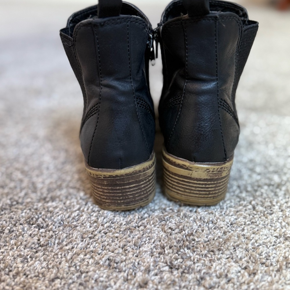 Black Casual Snow Slip-On Bootie - Picture 4 of 7